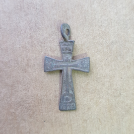 №28 Старинный металлический нательный христианский крестик, размеры 3,5х2см